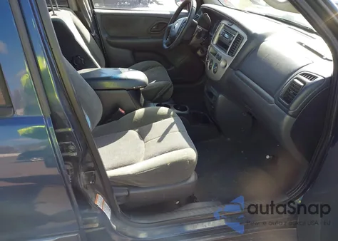 2003 Mazda Tribute z USA, uszkodzony, nr VIN ISAACWINKLEMAN